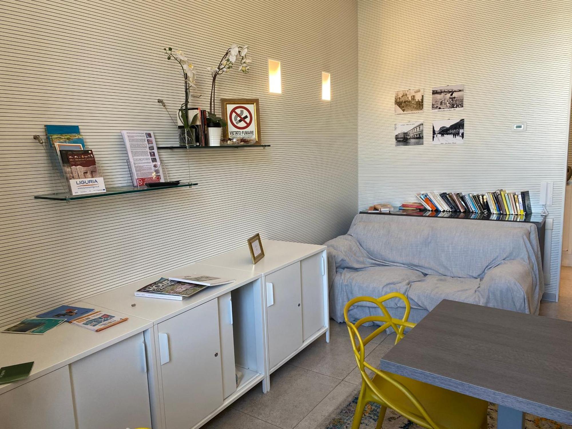 54 Rosselli Rooms Специя Екстериор снимка