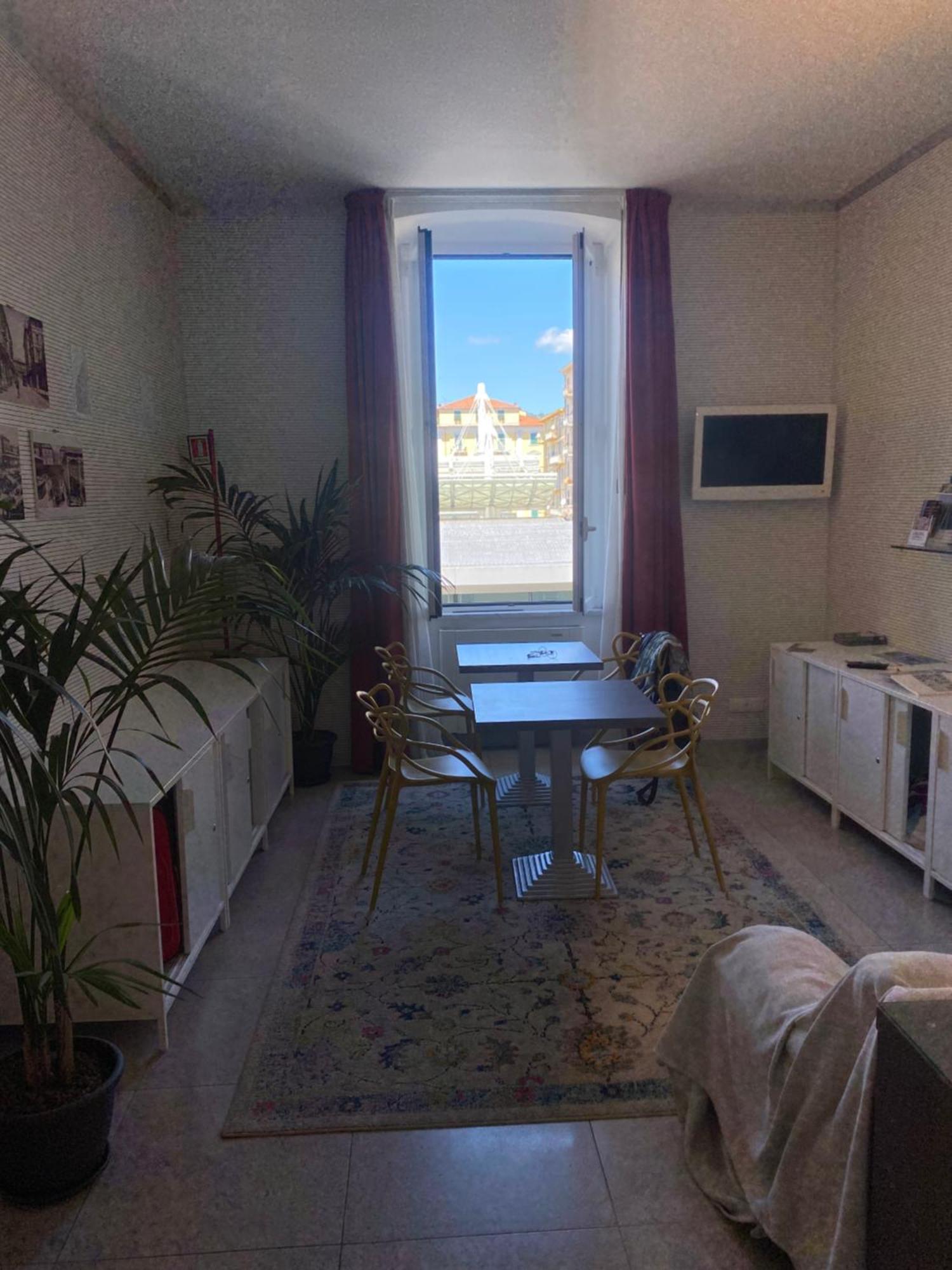 54 Rosselli Rooms Специя Екстериор снимка