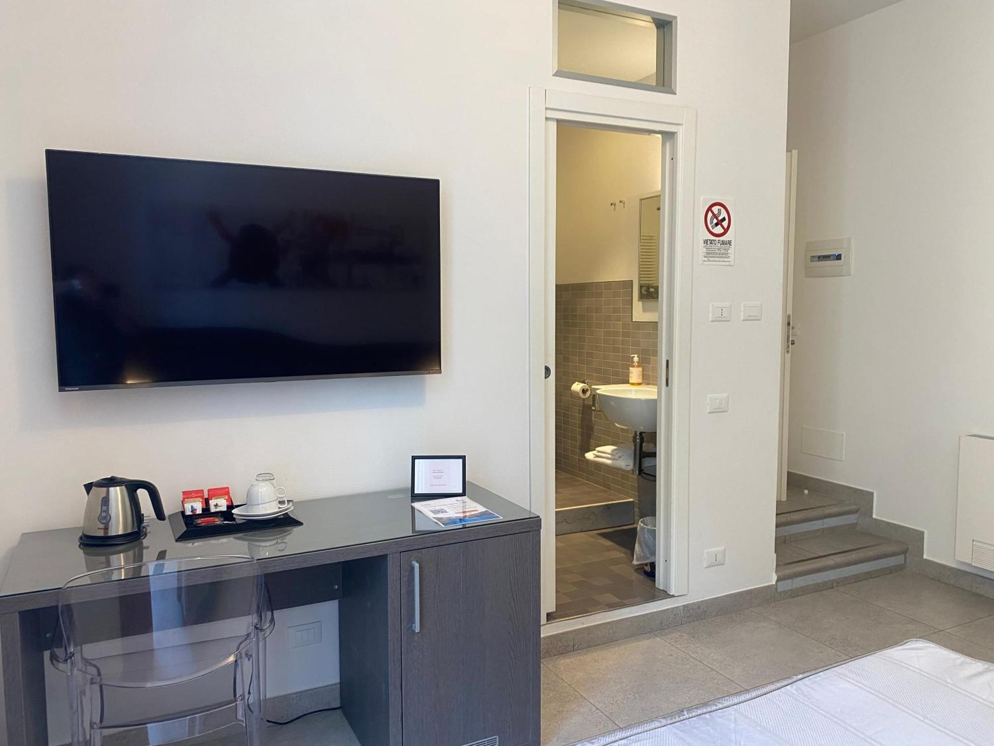 54 Rosselli Rooms Специя Екстериор снимка