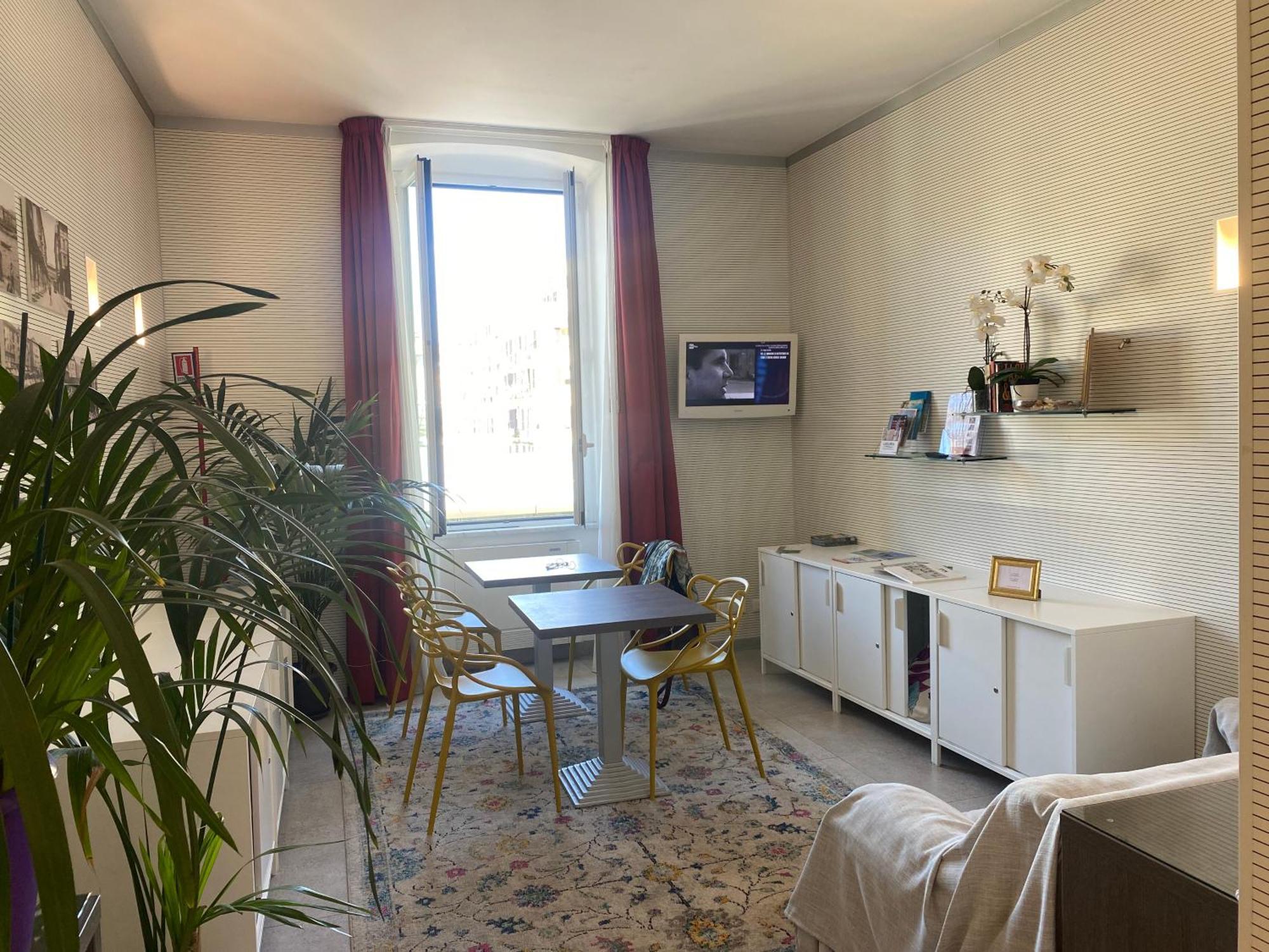 54 Rosselli Rooms Специя Екстериор снимка